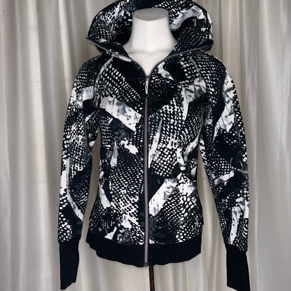 Lululemon Scuba Hoodie III Static Mist White Black Zip Front Hoodie Jacket